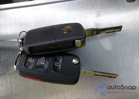 2017 Volkswagen Tiguan 2.0T Sport from USA, damaged, VIN WVGTV7AX7HW511213